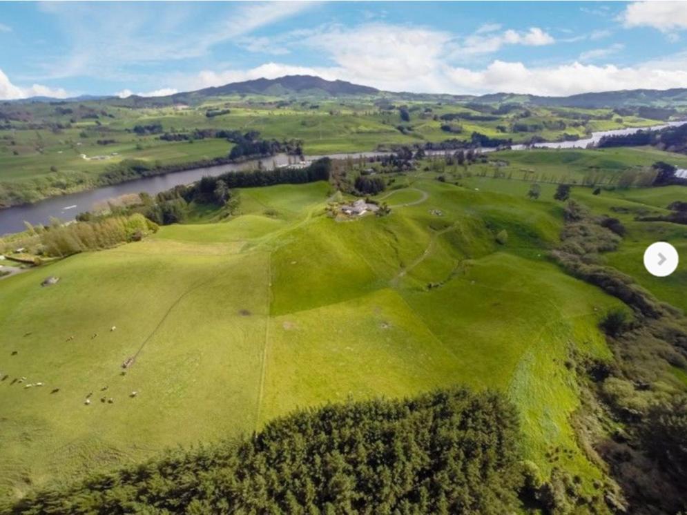 Above The River Karapiro Bed & Breakfast Bagian luar foto