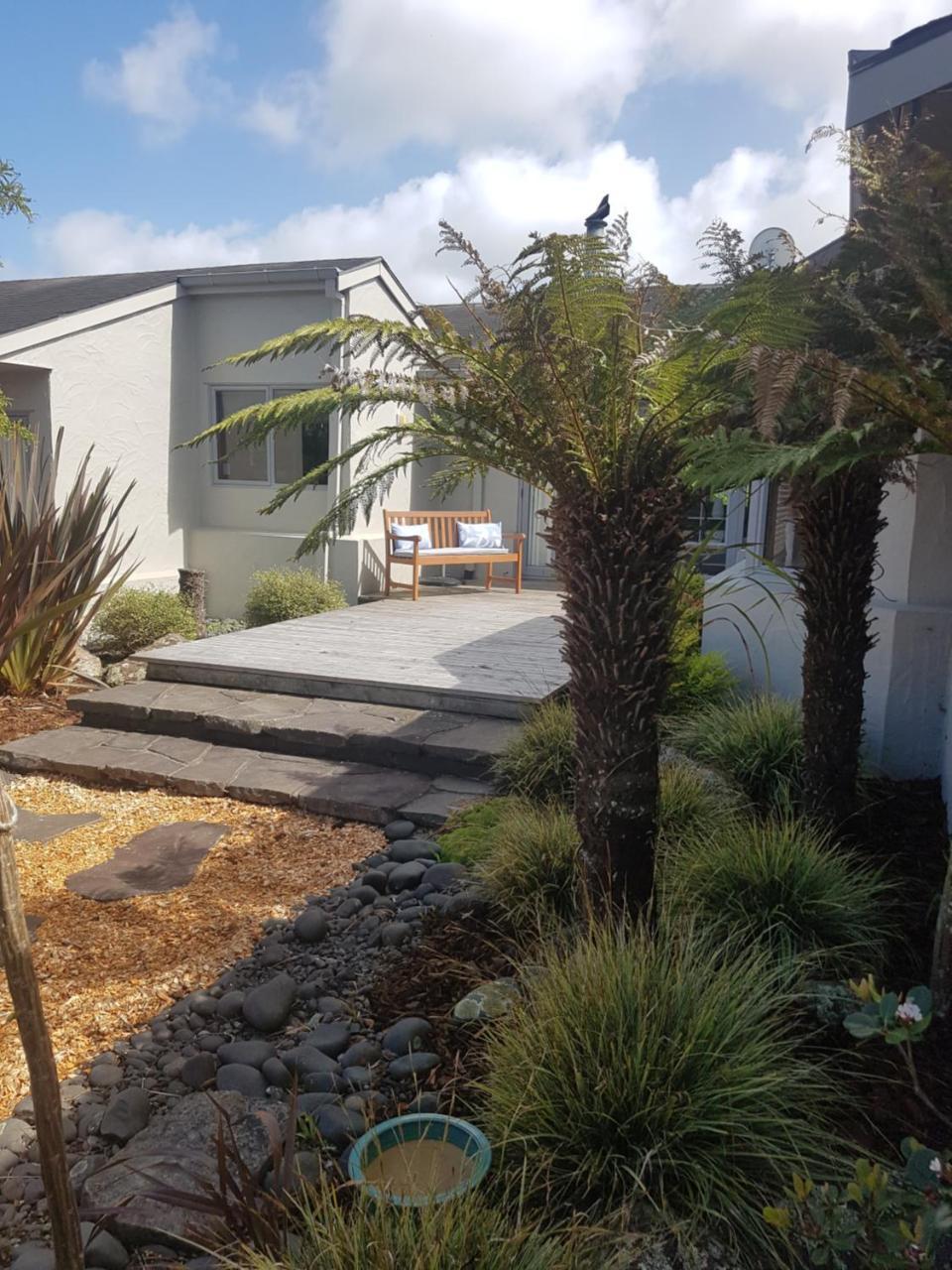 Above The River Karapiro Bed & Breakfast Bagian luar foto
