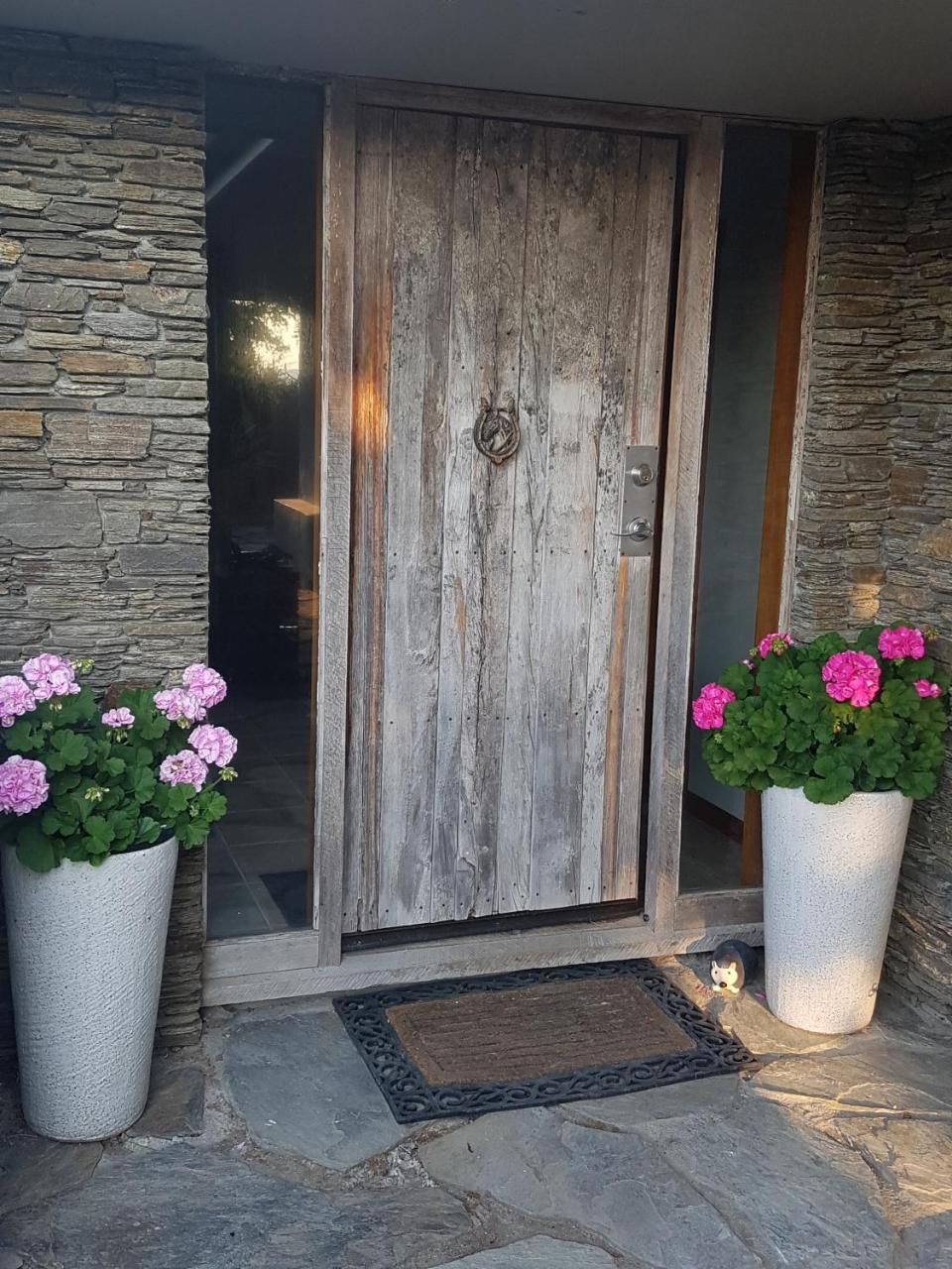 Above The River Karapiro Bed & Breakfast Bagian luar foto