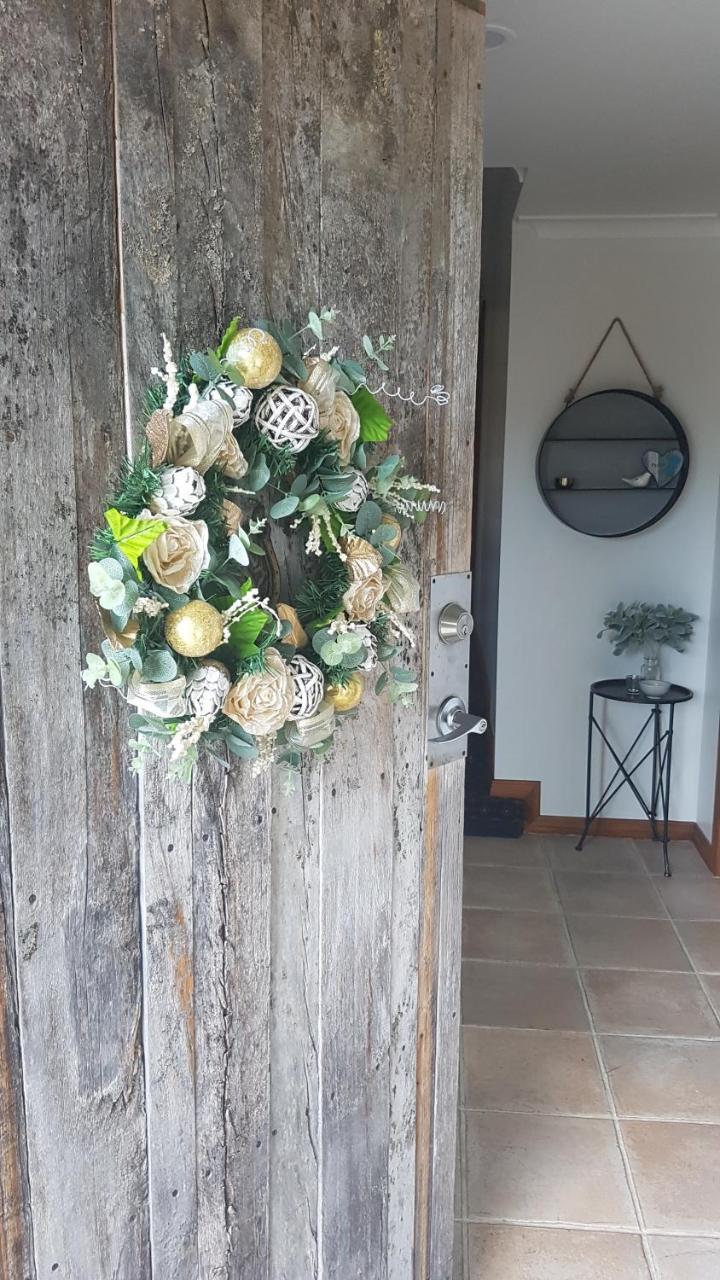Above The River Karapiro Bed & Breakfast Bagian luar foto